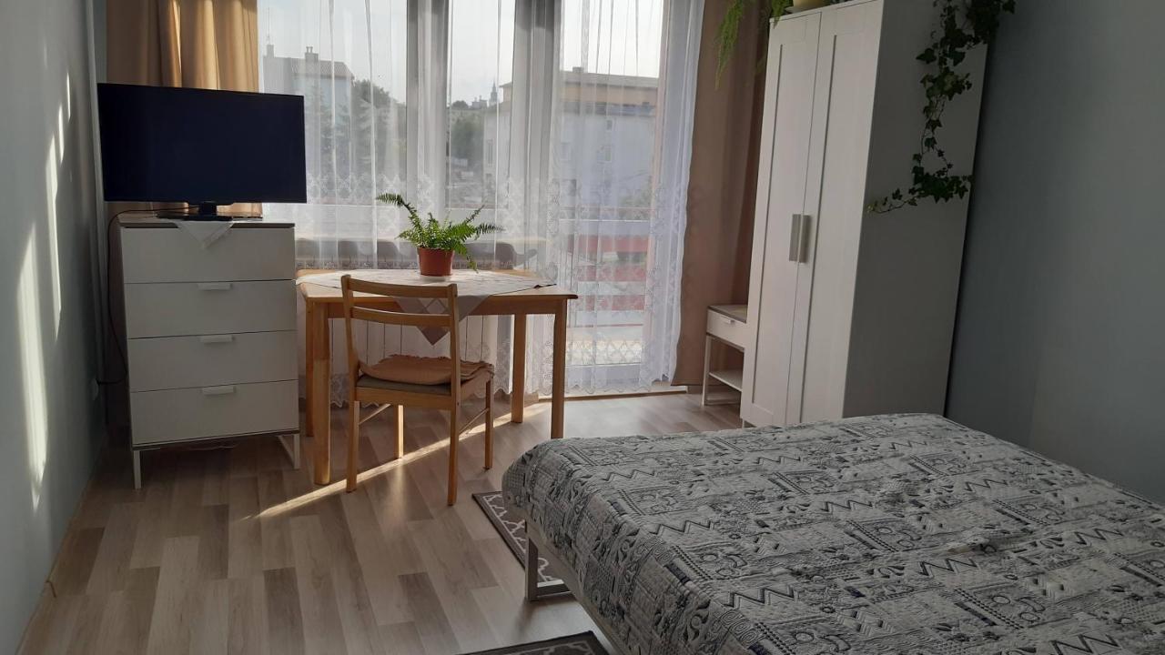 U Danusi - Pokoje Do Wynajecia Solec Zdroj Luaran gambar