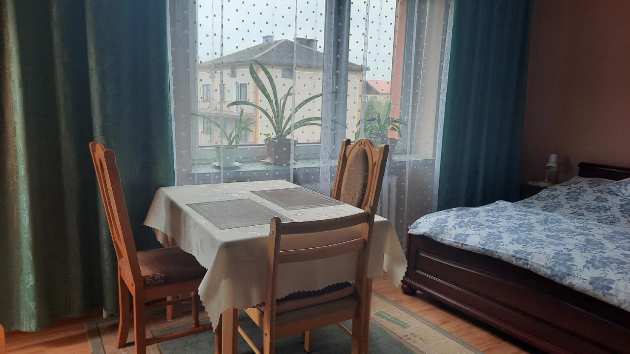 U Danusi - Pokoje Do Wynajecia Solec Zdroj Luaran gambar